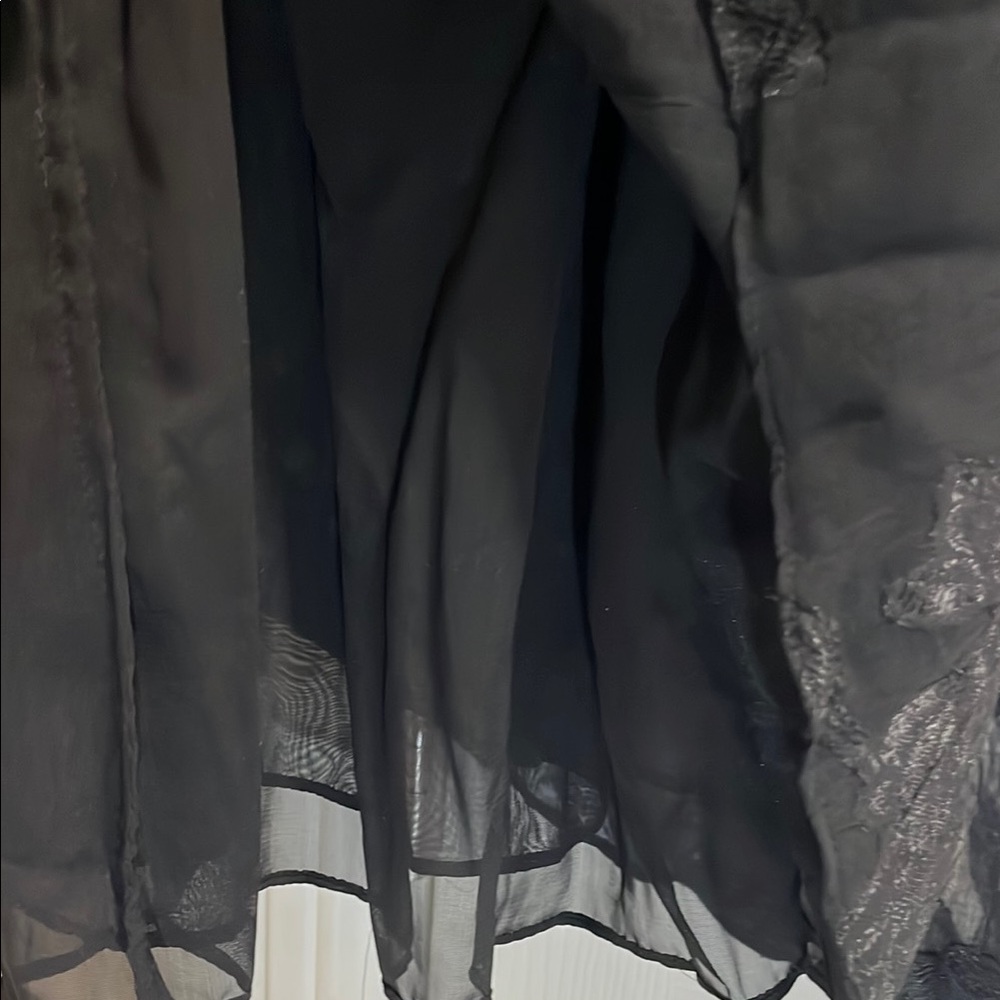 Black Ruffled Tunic Top - Picture 4 of 7